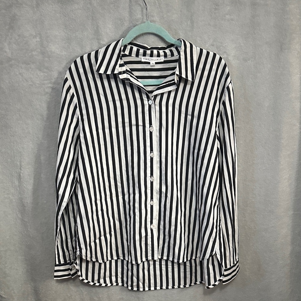 Jane + Delancey : Black and White Striped Button-Up Shirt